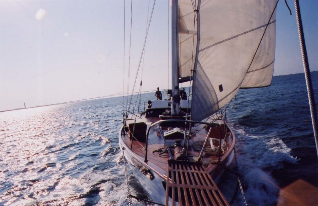 An intimate sailing option in the NYC area, a man takes a couple on a private sailing trip around the island.