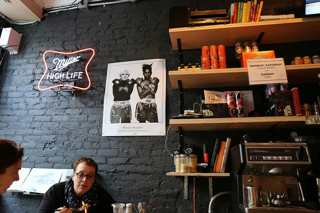 best-burger-nyc-black-tap-soho-beer