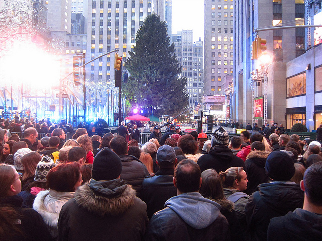 nyc-best-christmas-tree-lighting-rockefeller-center