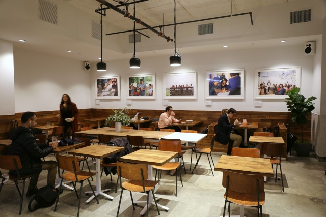 sweetgreen-uws-salads-seating