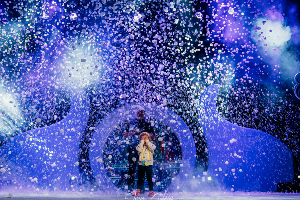 bubble show close up photo 